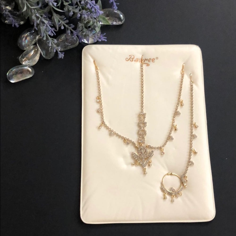 Simple Gold Rhinestone Maang Tikka & Nose Pin